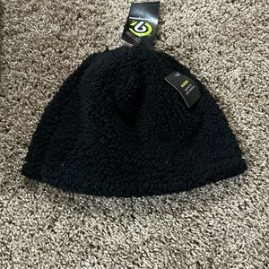 NWT. 9 champion beanie.  Mens